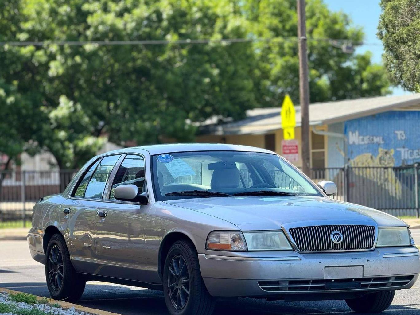 MERCURY GRAND MARQUIS 2005 2MEFM74W75X668116 image